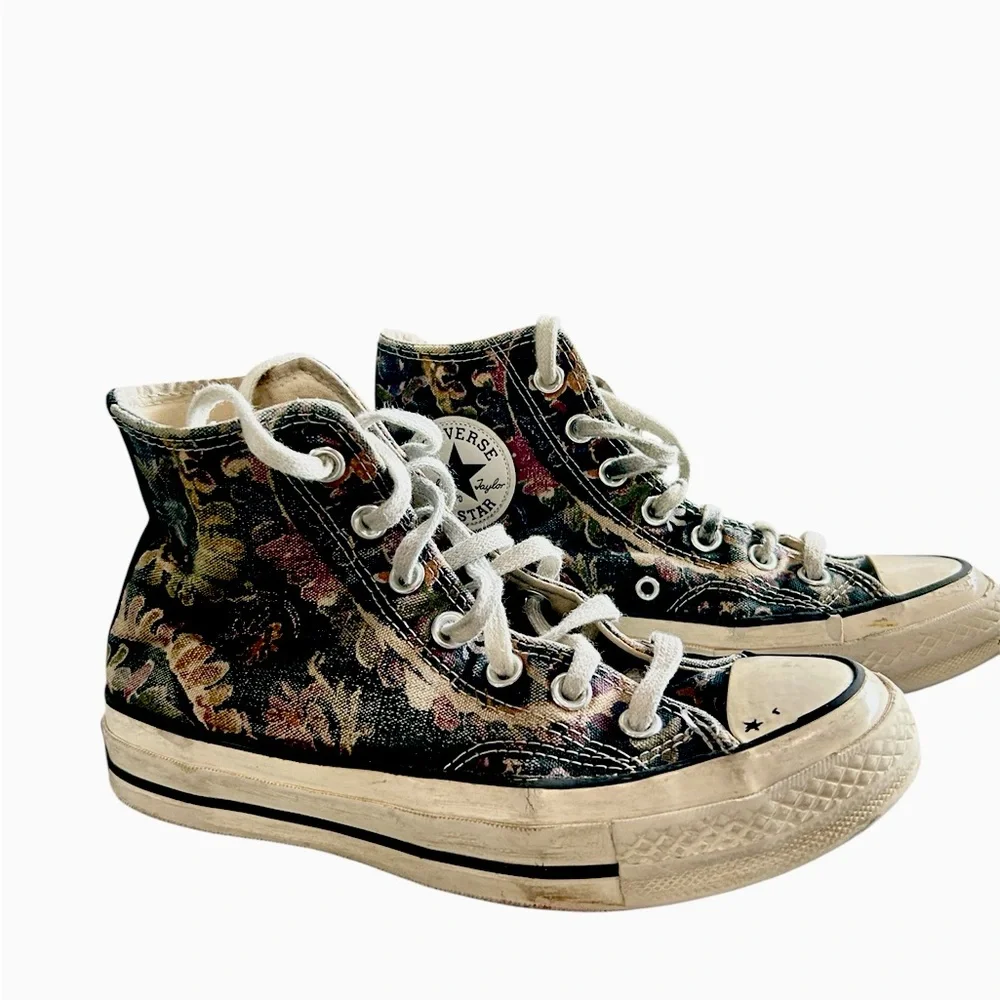 Chuck Taylor Black High Fall Floral High Top Sneakers Size 4.5
